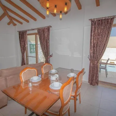 Likya Labis 2+1 Villa, Oezel Havuzlu, Villa Fethiye